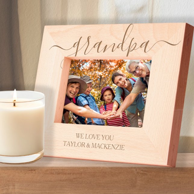 Tipografia de rolagem personalizada (Personalized Scroll Typography Etched Frames by Ricaso. Change text or leave as Grandpa. Gift ideas)