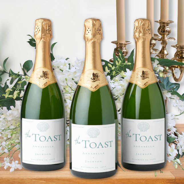 Tipografia Mínima Casamento Aqua e Concha Marinha  (Minimal Typography Aqua & White Seashell Wedding Sparkling Wine Label)
