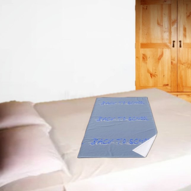 Toalha De Banho Azul-sombra BTS (This BTS Shadow-Blue Bath Towel, is great for your own personal use in the dorm, or at home!)