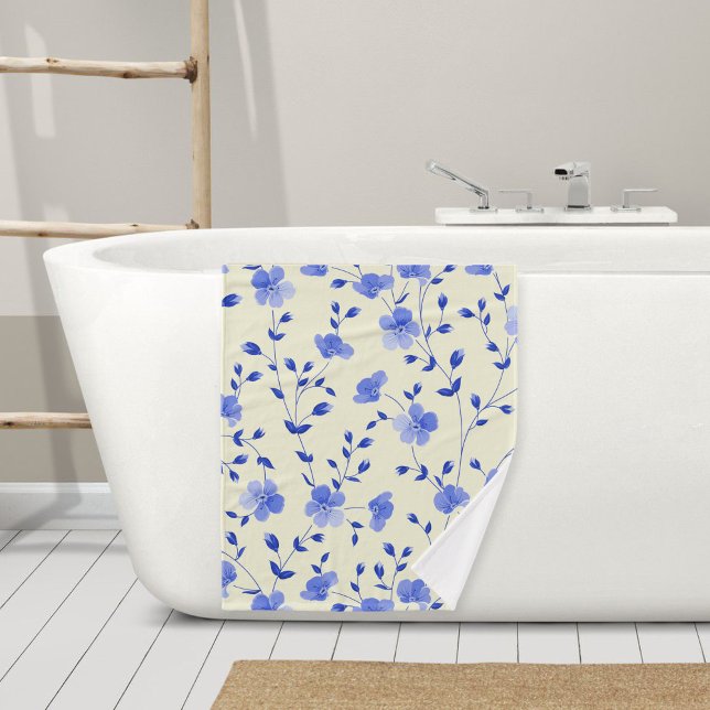 Toalha De Banho Beige towel with blue flowers - Elegant bath towel (Criador carregado)