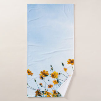 Toalha De Banho Captura próxima das flores amarelas