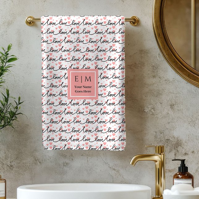 Toalha de Banho de Texto de Amor com Nome Personal (Personalized Valentine Bath Towel Pink Black Hearts)