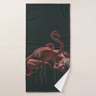 TOALHA DE BANHO LINDO FLAMINGO NO FUNDO ESCURO