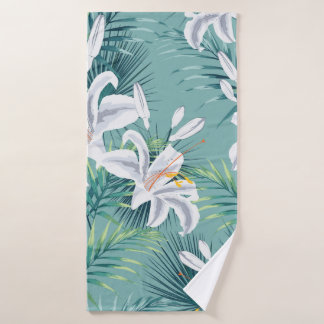 Toalha De Banho Seamless pattern with tropical leaves and royal wh