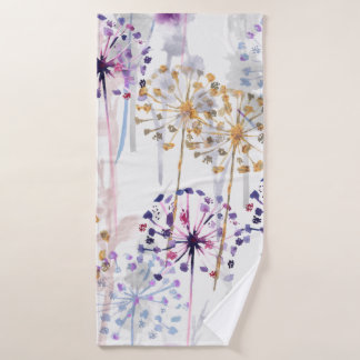 Toalha De Banho Seamless Watercolor wild floral pattern in hand pa