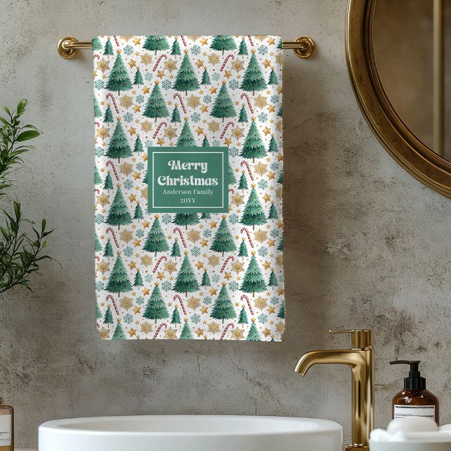 Toalha de banho vermelha verde dourada árvores de  (Warm Christmas trees red green gold bath towel)