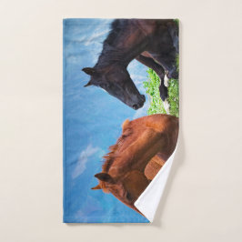 Toalha De Mão Cavalos Moody Mountain: Uma Viagem de Arte Refinad