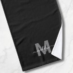 Toalha De Mão Monograma Personalizado Elegante Preto Nome<br><div class="desc">Toalha de Mão Personalizada com Monograma de Nome e Inicial Preto e Branco para Banho. Adicione um toque de elegância ao seu banheiro com esta toalha de mão estilosa com monograma, projetada com um estilo de três dobras para uma aparência arrumada e refinada. Ela apresenta uma inicial cinza ousada combinada...</div>