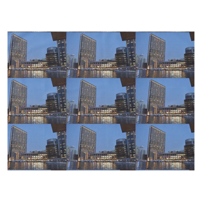 Toalha De Mesa Arquitetura de Dubai à noite (Frente (Horizontal))