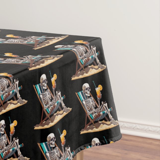 Toalha De Mesa Beach Lounging Skeleton Halloween (Posição Original)