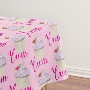 Toalha De Mesa Cupcake Rosa Sonhento com Yum Framboesa!