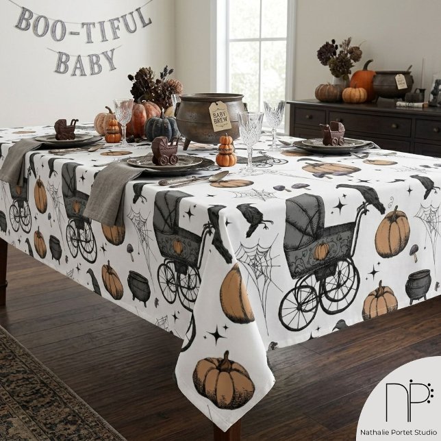 Toalha de Mesa de Bebê de Carroça Gótica de Hallow (Hand drawn gothic Halloween baby carriage tablecloth with a whimsical spooky ink art theme)