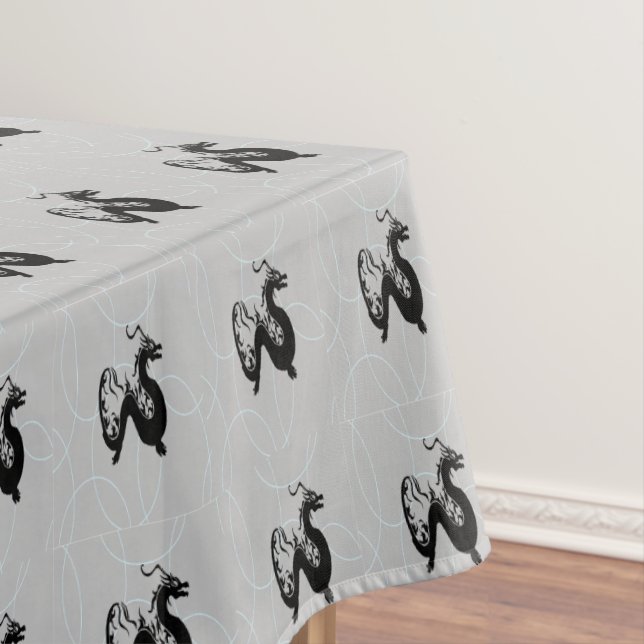 Toalha De Mesa Dragões negros na cinza (Posição Original)