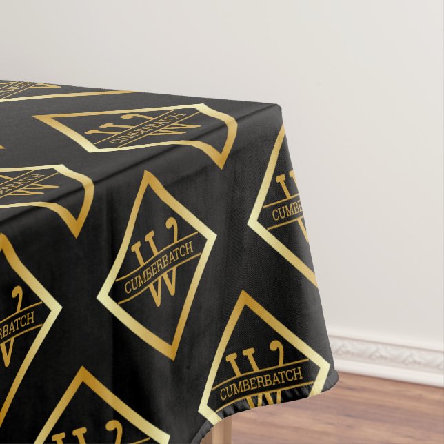 Toalha De Mesa Faux Gold Axis Monogram – Black & Gold (Posição Original)