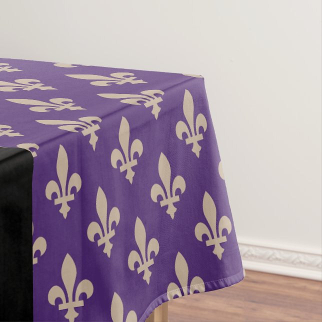 Toalha De Mesa Flor de Lis, Bege sobre Roxo, Real, Seu Nome (Posição Original)