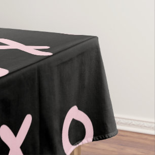Toalha De Mesa Preto e Rosa Bebê X O XO XO's Fofo Moderno