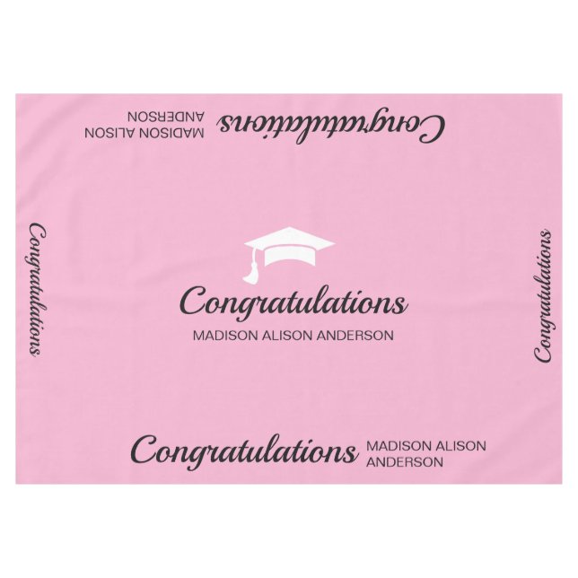 Toalha De Mesa Tablecloe de Boné de formatura Rosa (Frente (Horizontal))
