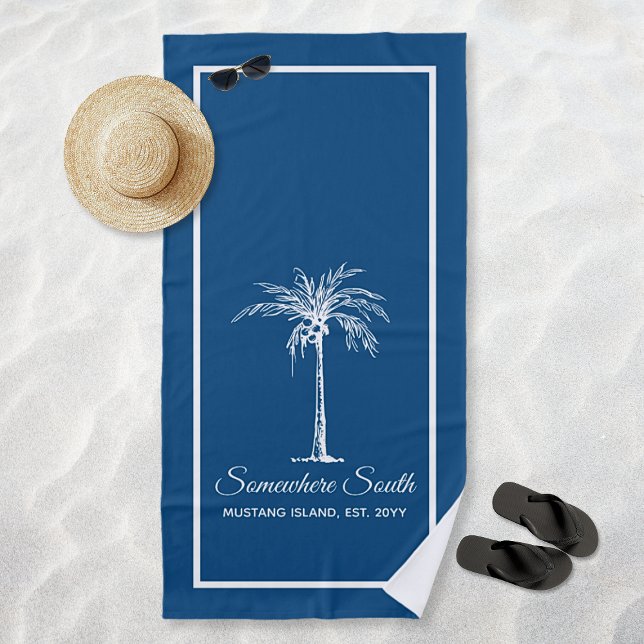 Toalha De Praia Árvore de Palma Branca Elegante Personalizada (Elegant Blue White Palm Tree Personalized Beach Towel)