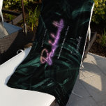 Toalha De Praia Bacharelado Palmeiras Tropicais Neon | Monograma<br><div class="desc">Toalhas de solteira perfeitas para a sua festa na praia ou na piscina! Nossas toalhas de praia com palmeiras tropicais neon para festa de noiva são a maneira perfeita para sua turma chamar a atenção em qualquer lugar que você e suas amigas forem!</div>