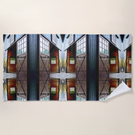 Toalha De Praia Barn Door Perspective, Revelation 3:8