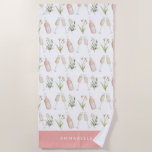 Toalha De Praia Bebidas modernas cor-de-rosa, praia de festa de so<br><div class="desc">Uma menina rosa e moderna bebe festa de solteira de script de design.</div>