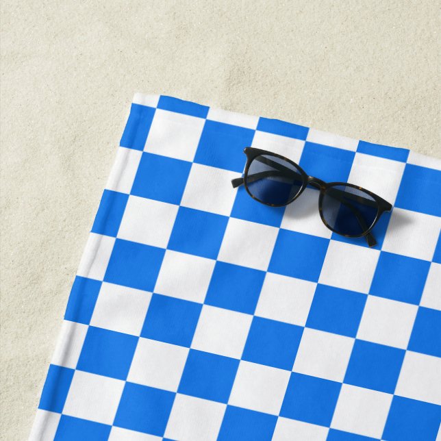 Toalha De Praia Bright Blue and White Checkers (In Situ)