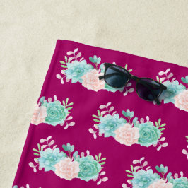 Toalha De Praia Buquê verde e rosa pastel na parte traseira da mag