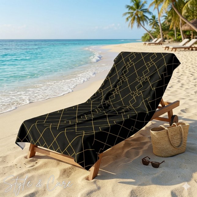 Toalha De Praia Caixa Geométrica de Ouro com Design Elegante Preto (Stylish Gold Geometric Box Design Black Beach Towel)