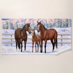 Toalha De Praia Cavalos Do Quarto De Baía De Brown Em Neve