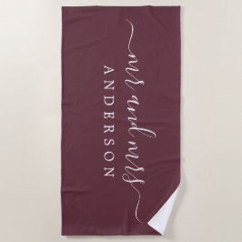Toalha De Praia Chic Newlywn Sr. Burgundy Monogrammed