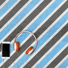 Toalha De Praia Cinzas Azuis do Céu Moderno com faixas Diagonais