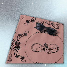 Toalha De Praia Corações Negros Simples, Floral, Infinito na Pluma