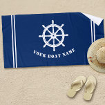 Toalha De Praia Embarcação ou Nome Navio Náutico Marinho de Helma<br><div class="desc">Navio náutico: Helma de Roda com Nome de Embarcação Personalizado,  Marinho Blue Beach Towel. Esta toalha personalizada não só o manterá seco,  como também é uma peça divertida de conversa. Faz um presente de excelente para qualquer ocasião.</div>