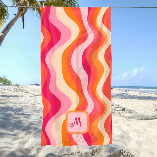 Toalha De Praia Estética retrógrada cor-de-rosa - Monograma (Personalized Retro Sunset Waves – Pink Orange Beach Towel)