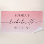 Toalha de Praia Festa de Solteira Ombré<br><div class="desc">Este design apresenta um fundo ombre suave. Altere facilmente a cor do fundo para combinar com o seu tema! Veja toda a coleção para mais itens correspondentes! Assista ao nosso vídeo em 'Como Editar no Zazzle' em YouTube.com/CreativeUnionDesign</div>