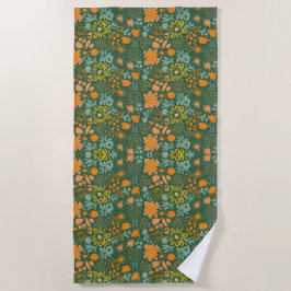 Toalha De Praia Floral pattern on a dark green background 