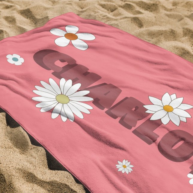 Toalha De Praia Flores de Estilo Retro Rosa de Nome Personalizado (Personalized Name Pink Retro Style Flowers Beach Towel)