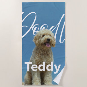 Toalha De Praia Foto de Cachorro Doodle com Nome Personalizado sob