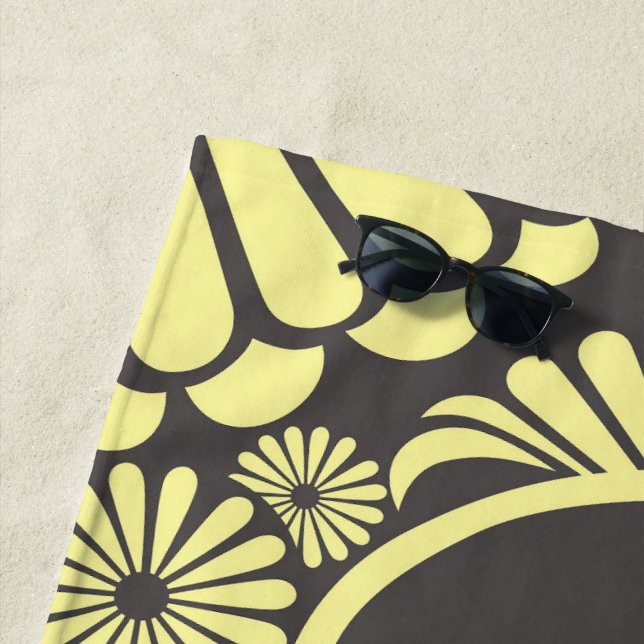 Toalha De Praia Girl Modern Minimalist Beach Towel (In Situ)