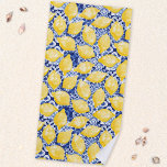 Toalha De Praia Limão Citrus Mediterrâneo Azulejo Azul Branco<br><div class="desc">Bonito limões de citros amarelos com azulejo azul-indigo e branco. Fresco e verão para iluminar seu banheiro. Arte original de Nic Squirrell.</div>