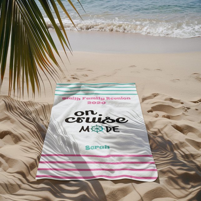 Toalha De Praia Monograma de Cruzeiros de Reunião Familiar (Criador carregado)