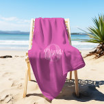 Toalha De Praia Monograma Legal Monocromático Rosa em Script Moder<br><div class="desc">Apresentamos nossa toalha de praia com monograma de letra cursiva trendy rosa monocromática - o epítome do luxo personalizado para suas saídas à praia.</div>
