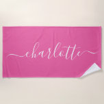 Toalha De Praia Nome Personalizado do Script de Tendência de Recor<br><div class="desc">Nome de script de tendência de corte Personalizado da Beach Towel em rosa quente</div>
