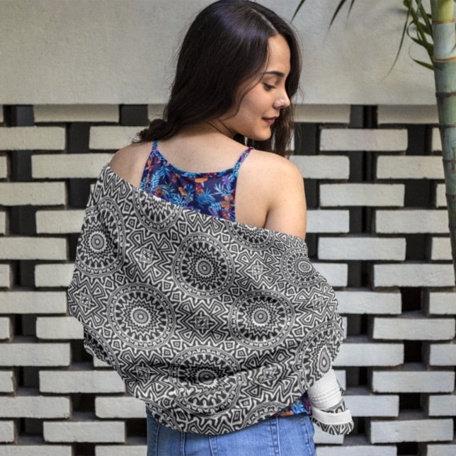 Toalha De Praia Padrão de Mandala Preto e Branco Abstrato a Negrit (Criador carregado)