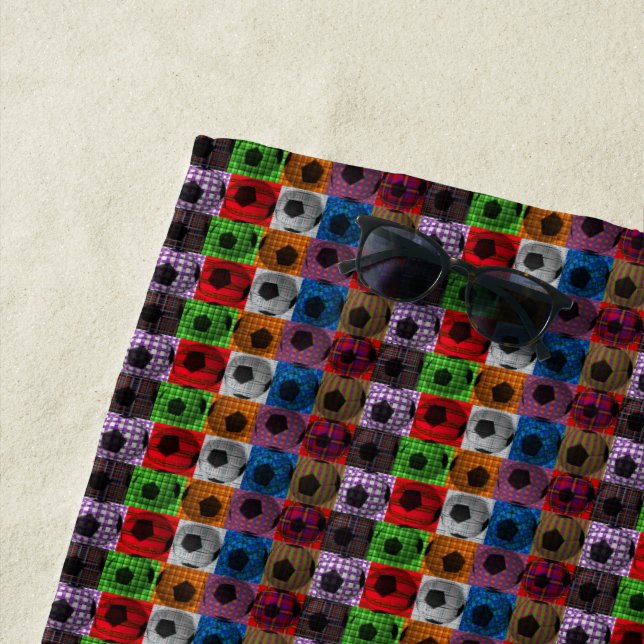 Toalha De Praia Padrão de Pop de Arte da Bola de Futebol, (In Situ)