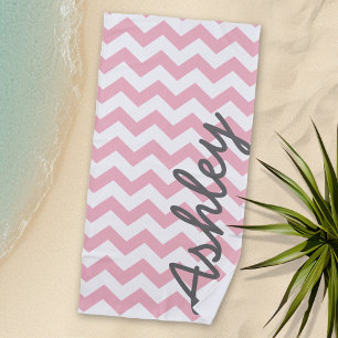 Toalha De Praia Padrão Trendy Chevron com nome - cor-de-rosa past