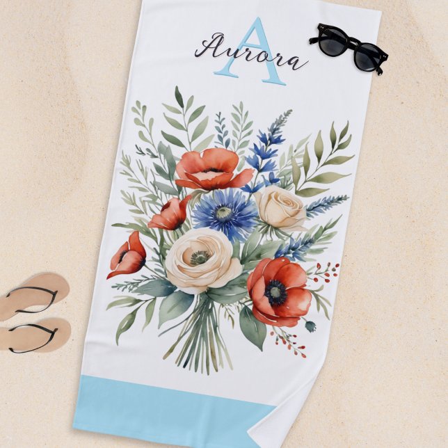 Toalha De Praia Ramalhete de Flores Silvestres Rústicas Monograma  (A pretty beach towel with elegant monogram and rustic floral bouquet in a watercolor style)
