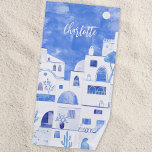 Toalha De Praia Santorini Oia, Ilha Grega, Aquarela Personalizada<br><div class="desc">Paisagem azul e branca com aquarelas da aldeia de Oia,  na ilha grega de Santorini. Altere o nome para personalizar. Arte original de Nic Squirrell.</div>