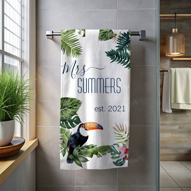 Toalha De Praia Sra. Newlywn, Noiva Monograma Folhas Tropicais (Criador carregado)