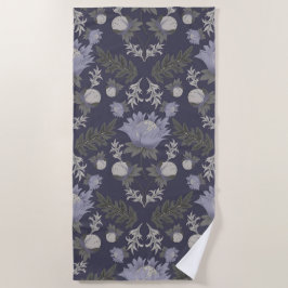 Toalha De Praia Symmetrical dark purple floral pattern